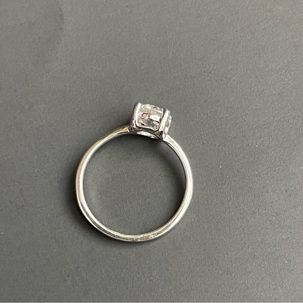 925 Sterling Silver Cubic Zirconia Ring Size 8 Engagement Gift Valentines - Picture 6 of 8